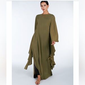 Dubai NEW Abaya beautiful and classy as you can see!